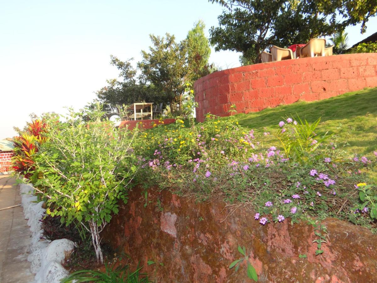 Exotic Valley Hotel Mahābaleshwar Kültér fotó