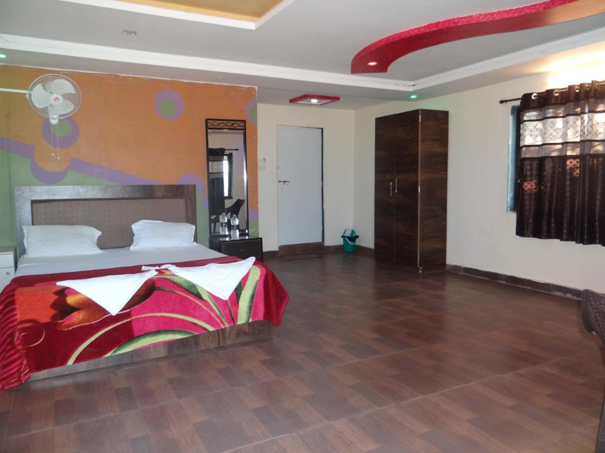 Exotic Valley Hotel Mahābaleshwar Kültér fotó